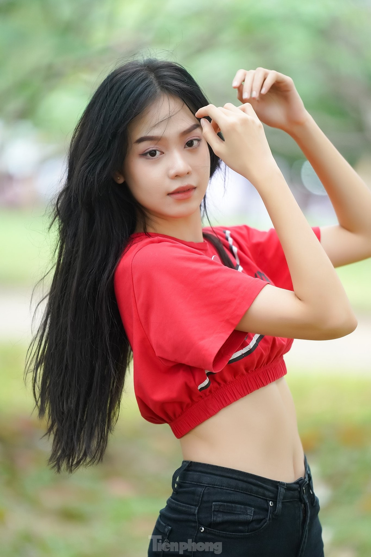 Vong eo thon cua Hoa hau Huynh Thi Thanh Thuy-Hinh-2