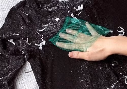 Cach lam sach quan ao giat xong van con bui vai, vun giay-Hinh-2