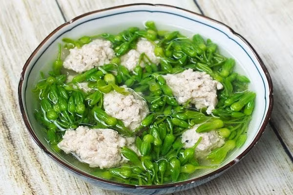 Luong y chi 7 loai thuc pham cai thien chung mat ngu cho F0