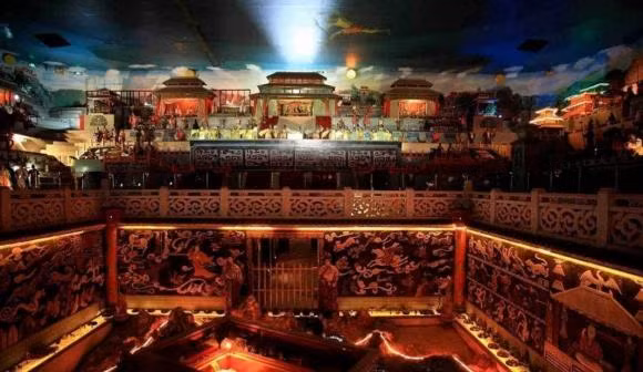 Tan Thuy Hoang cung co mot 'bach nguyet quang' o sau trong long-Hinh-4