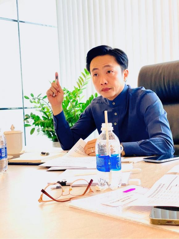 Cuong Do La nhan ra su khac biet to dung khi di lam muon