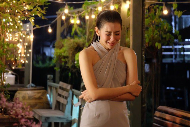 Đưa 2 trai lạ về nhà "đóng kịch" trả thù chồng, đụng độ mẹ chồng - Hình 2 Dua 2 trai la ve nha