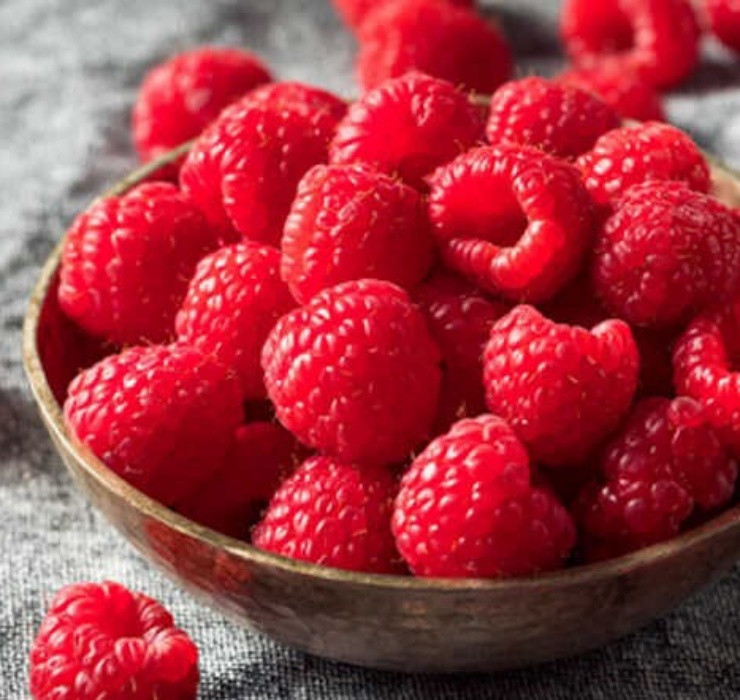 Thậm chí, mâm xôi còn được người Việt ví là "siêu thực phẩm" vì chứa nhiều dinh dưỡng, có tác dụng làm đẹp da, ngừa ung thư, sáng mắt và chống lão hóa rất tốt.