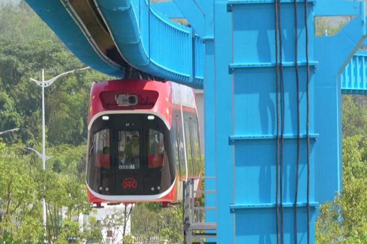 Hình ảnh 'tàu hỏa nổi' đang gây bão tại Thái Lan - Hình 3 Hinh anh 'tau hoa noi' dang gay bao tai Thai Lan-Hinh-3