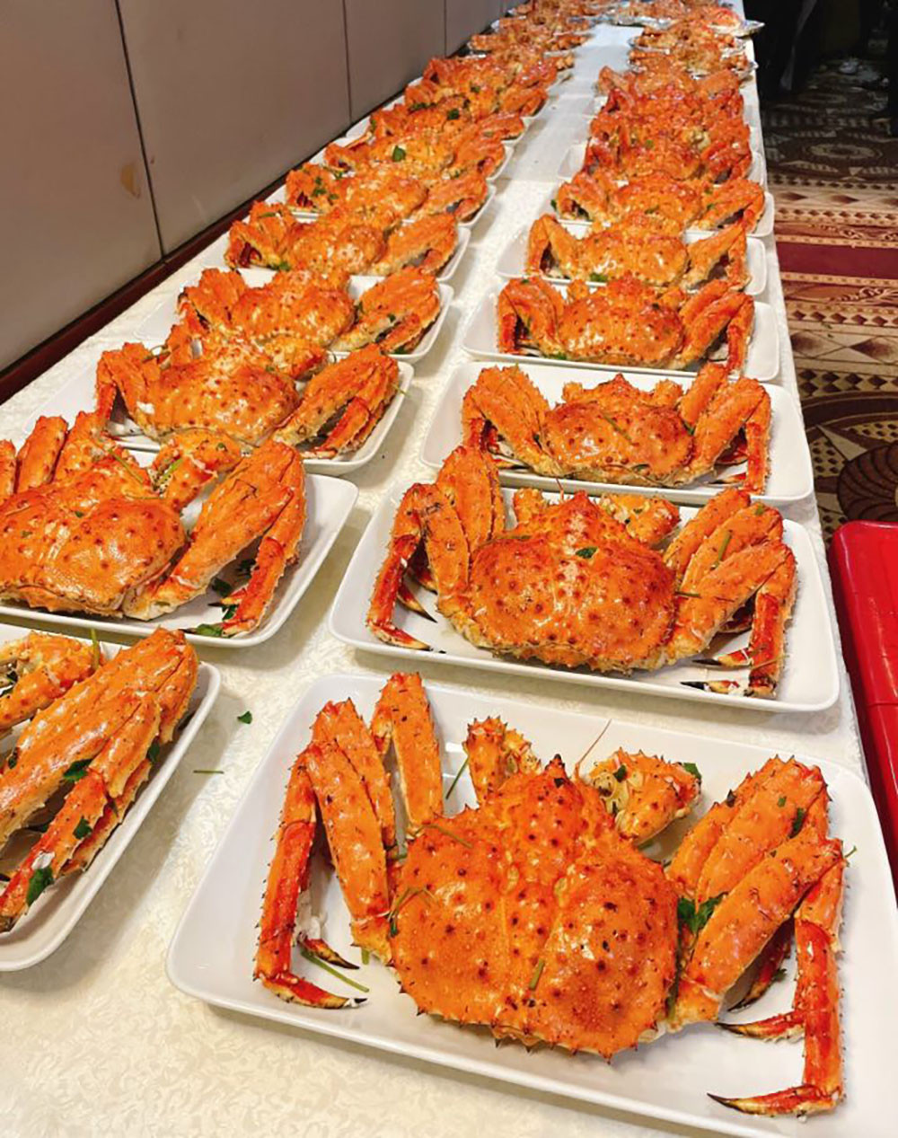 Dai gia bat dong san mua 72 con cua Hoang de dai nhan vien-Hinh-2