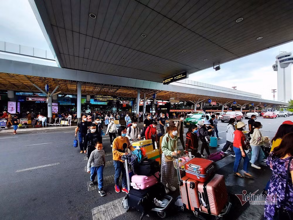 Bat bun 100.000 dong, coc ca phe phu thu 'VAT 100%'-Hinh-3