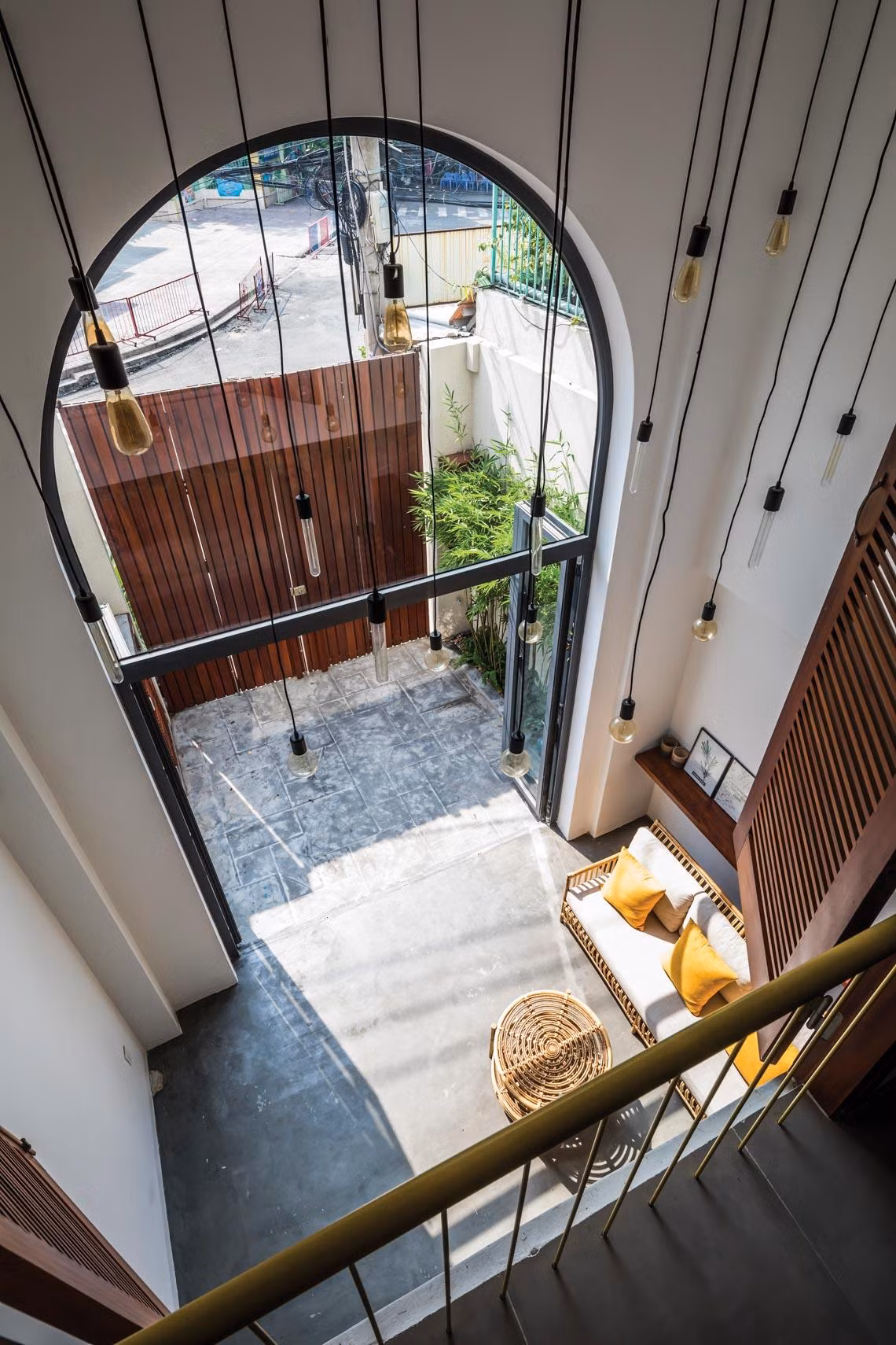 Nha ong mang dam phong cach resort voi dien tich 4x22m-Hinh-6