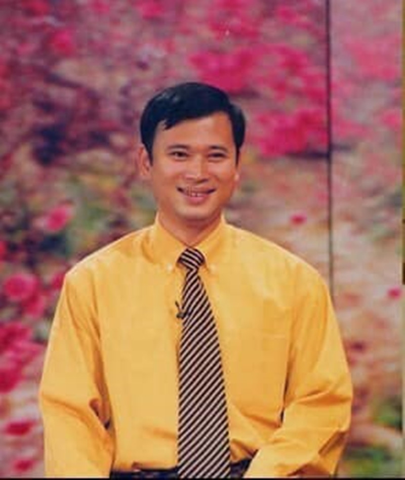 MC nam duy nhất của VTV để đầu trọc khi lên sóng là ai? - Hình 2 MC nam duy nhat cua VTV de dau troc khi len song la ai?-Hinh-2