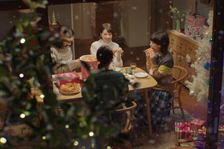 Gà rán KFC trở thành món truyền thống dịp giáng sinh ở Nhật - Hình 4 Ga ran KFC tro thanh mon truyen thong dip giang sinh o Nhat-Hinh-4