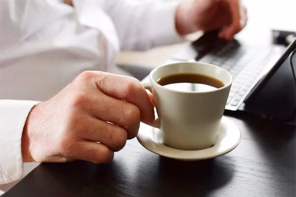 Sai lam khi uong ca phe khien ban gia nhanh