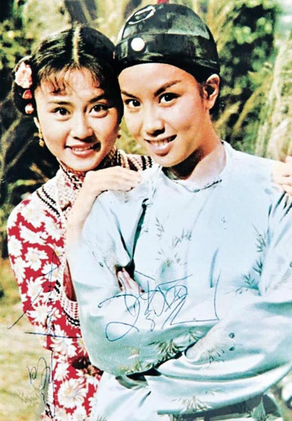 Vi Tieu Bao ban nu duy nhat lich su: Visual at via 7 ba vo