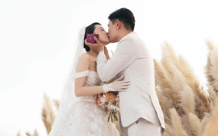 Minh Hang tung 'song thu' voi chong truoc hon nhan-Hinh-2