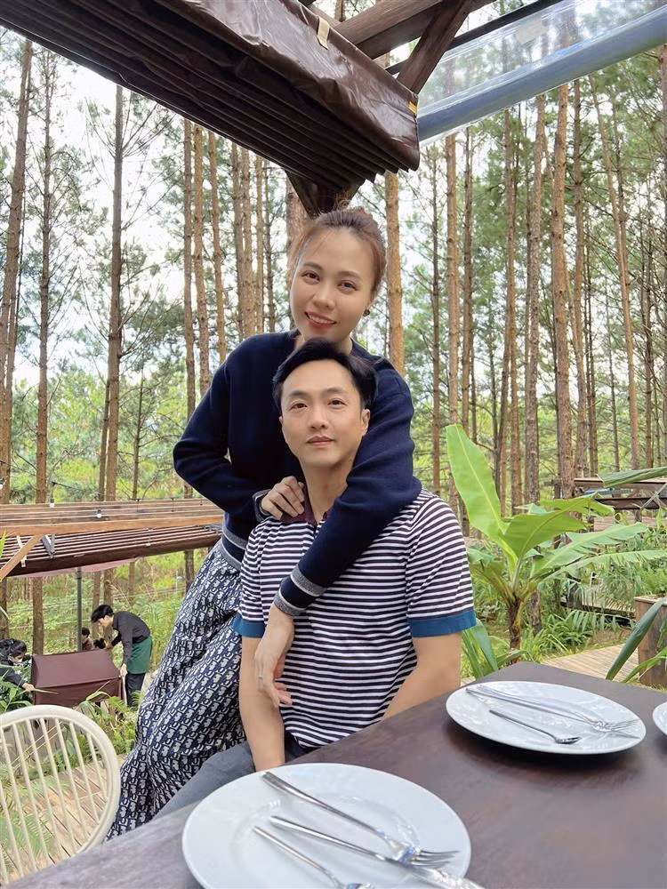 Dam Thu Trang khoe anh chong chup, 'dim' cung nhu khong