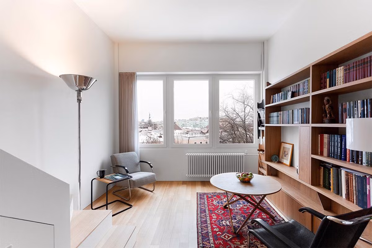 Sức lực của con người sẽ ngày càng cạn kiệt theo tuổi tác, nhưng kiến thức sẽ vĩnh viễn theo mãi với thời gian. Kiến thức tích lũy ngày càng nhiều, kinh nghiệm tích lũy cũng sẽ ngày càng nhiều, và kiến thức sẽ được truyền thừa từ đời này qua đời khác.