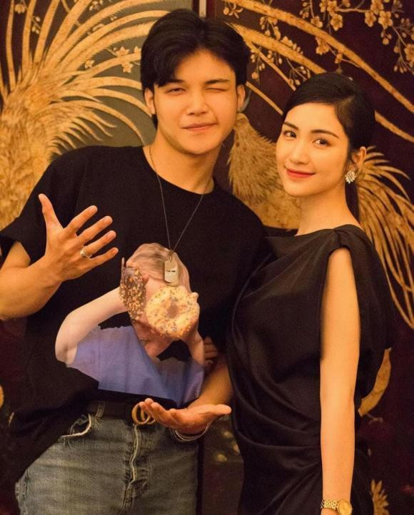 Em trai Hoa Minzy manh tay 'tau' dong ho hieu, gia choang