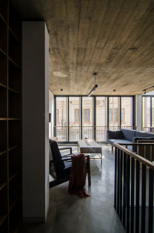 “Mat lim tim” voi ngoi nha duoc thiet ke sieu don gian, re tien-Hinh-12