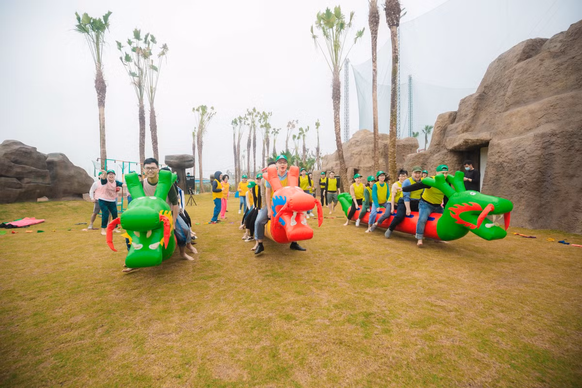 Loi dung tro dua gioi tinh khi choi team building-Hinh-2