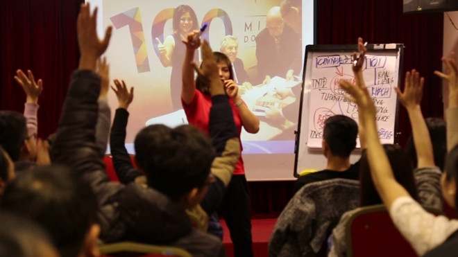 Đằng sau những lớp học làm giàu siêu cấp: Những lớp học quái dị ảnh 1 Đằng sau những lớp học làm giàu siêu cấp: Những lớp học quái dị ảnh 1