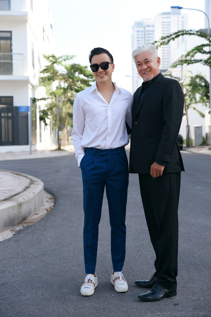 Sao nam Vbiz đi ăn cưới Minh Hằng có tâm nhất 'hệ mặt trời' - Hình 5 Sao nam Vbiz di an cuoi Minh Hang co tam nhat 'he mat troi'-Hinh-5