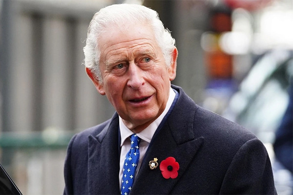 Hai loai nuoc uong vao bua sang cua vua Charles