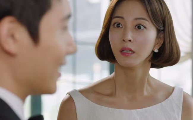 Con om vao vien xet nghiem thay khac nhom mau, chong nghi ngo vo ngoai tinh