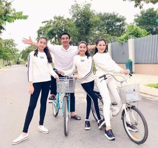 Con gai duoc quan tam, ba xa Quyen Linh lo lang-Hinh-8