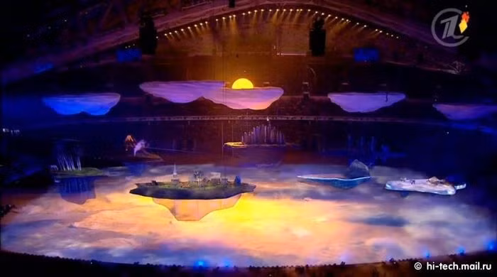 Đây là hình ảnh của một trong những hoạt cảnh ngoạn mục nhất trong buổi lễ: những ốc đảo treo lơ lửng.