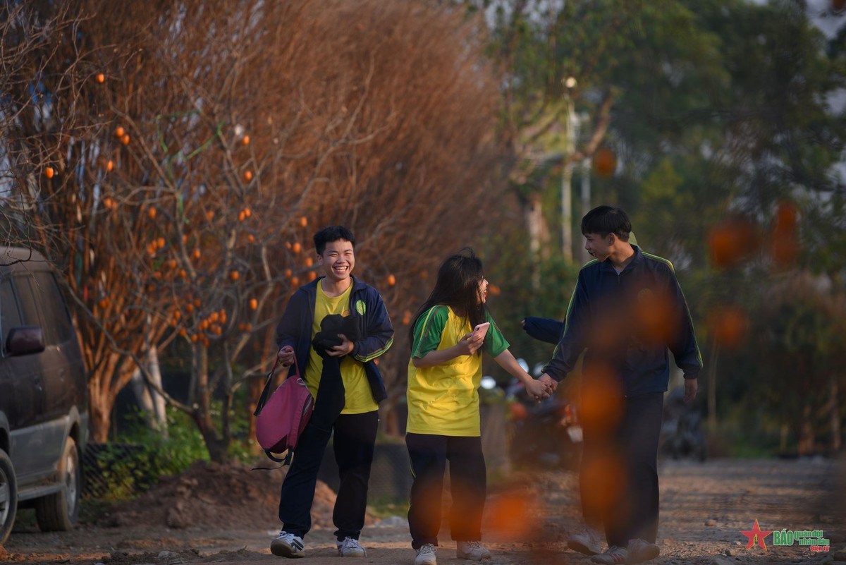 Háo hức check-in vườn hồng rực rỡ ngay giữ lòng Hà Nội - Hình 8 Hao huc check-in vuon hong ruc ro ngay giu long Ha Noi-Hinh-8
