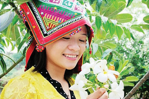 Khăn Piêu là biểu tượng đẹp cho văn hóa các dân tộc Thái.