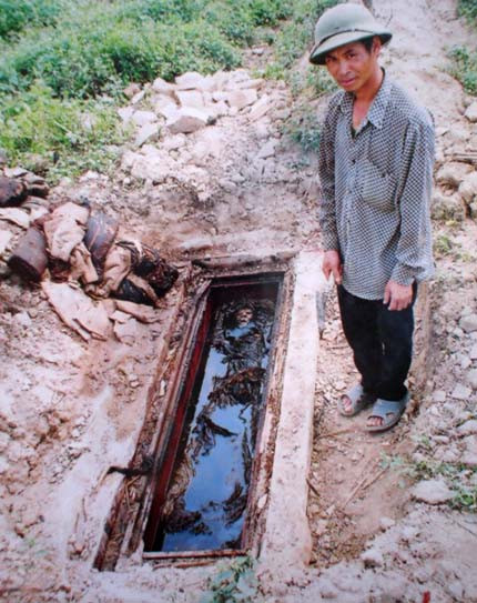 Xác ướp được bảo quản rất tốt trong tinh dầu và quan tài gọc am.