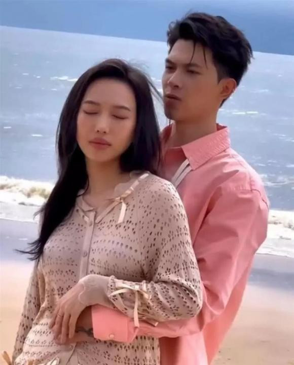 Su that hinh anh Anh Tu bit mui khi ngui toc Dieu Nhi