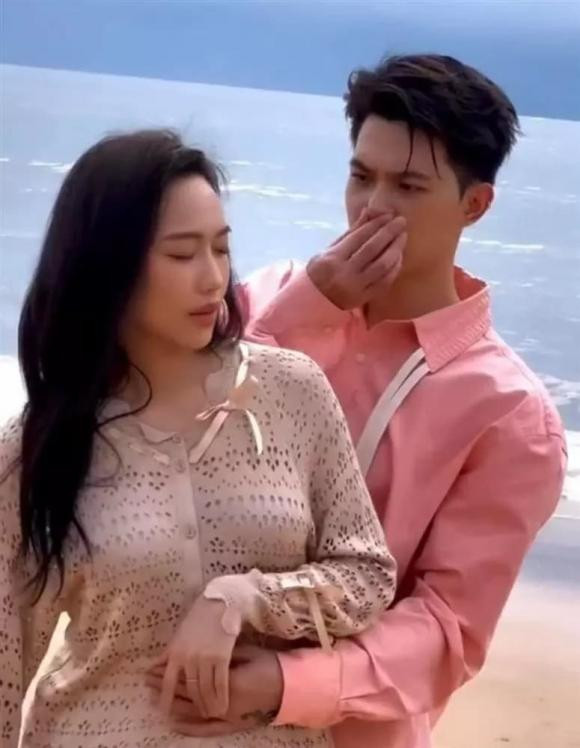 Su that hinh anh Anh Tu bit mui khi ngui toc Dieu Nhi-Hinh-2