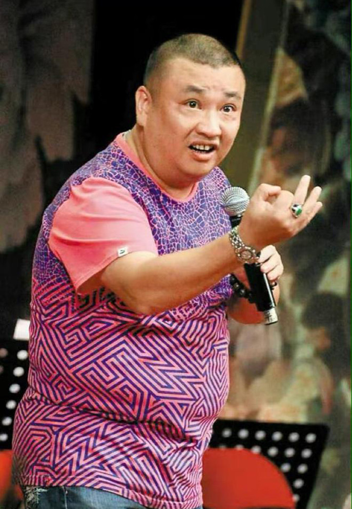 Dien vien Tran Kien Hung dot tu trong xe hoi o tuoi 51-Hinh-2