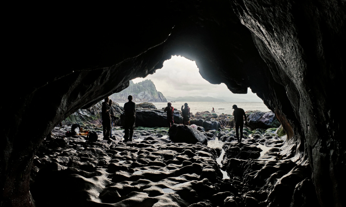 "Hang động này cung cấp những bằng chứng quan trọng về sự đa dạng của các nghi lễ tôn giáo thời La Mã, đồng thời cho thấy sự tương phản rõ rệt giữa các hang động được người theo thuyết đa thần thời La Mã sử dụng cho mục đích tôn giáo và những nhà thờ hang động sớm nhất ở Đất Thánh," nhà khảo cổ Ken Dark tại Đại học King's London nhận xét.