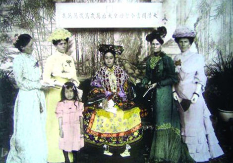 Do đó, trước khi chết, vì lo lắng cho hoàng hậu của mình tức hoàng hậu Từ An, vua Hàm Phong đã bí mật ra một mật chỉ giao cho hoàng hậu, nội dung đại khái nói về việc nếu khi thái tử Tái Thuần kế vị mà hoàng hậu Từ Hy không an phận thủ thường thì có thể giết chết không tha.