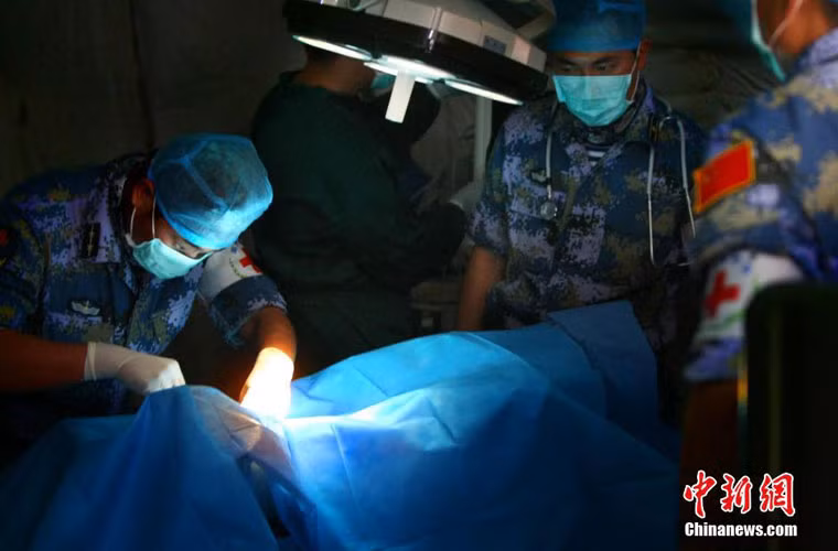 Phòng phẫu thuật lưu động.