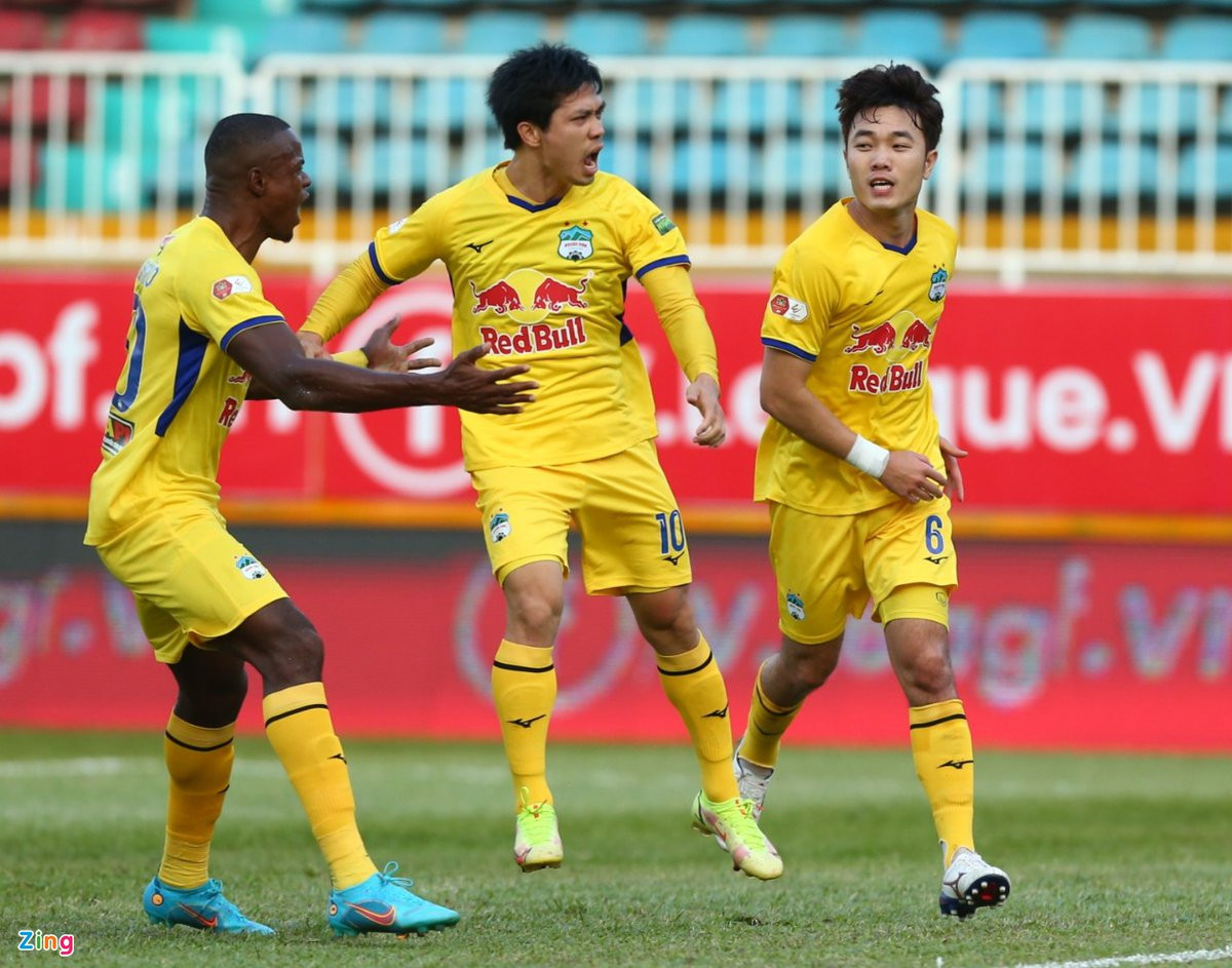 Bau Duc: 'Cong Phuong muon roi HAGL luc nao cung duoc'