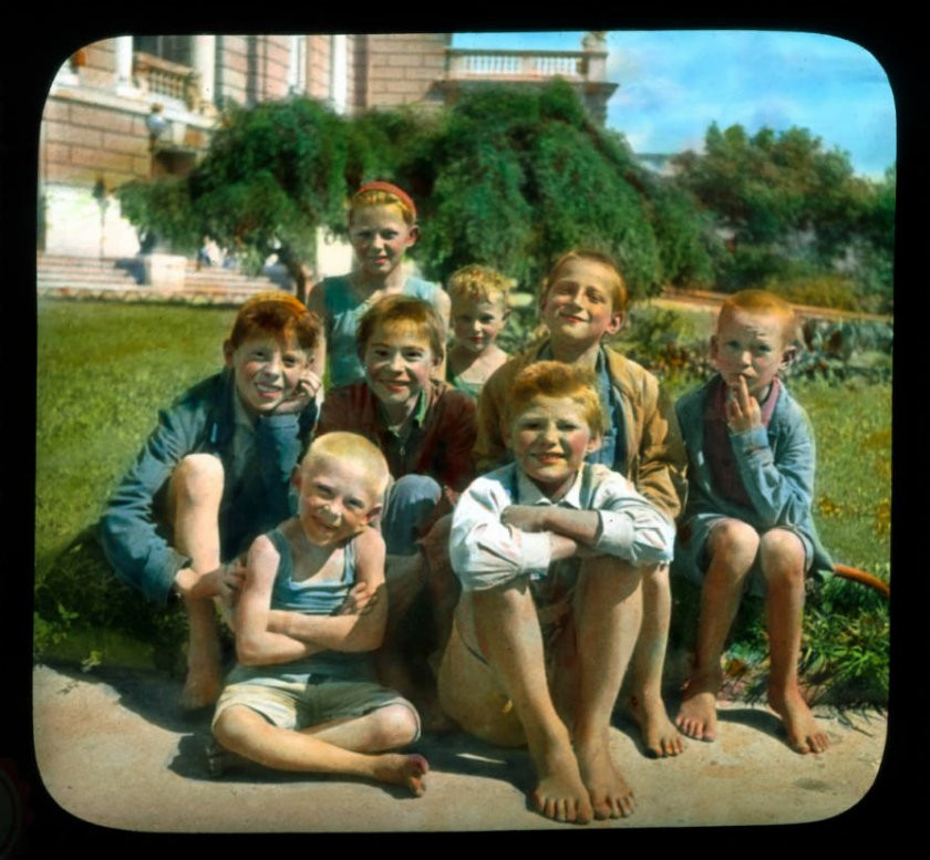 Một nhóm trẻ em ở Odessa.