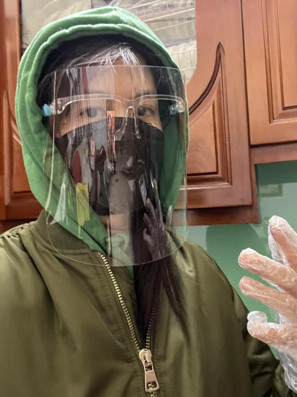 Vo Dang Khoi chia se kinh nghiem cham nguoi gia mac COVID-19-Hinh-2