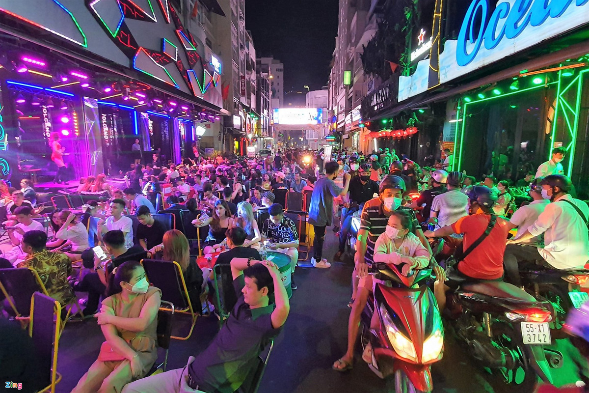 Nhung con pho khong ngu o Ha Noi, TP.HCM dan thuc giac-Hinh-2