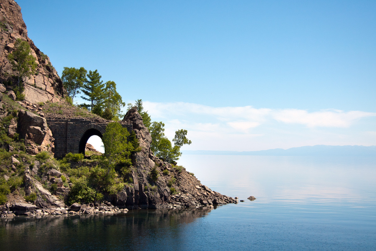 Vào năm 1996, hồ Baikal đã được UNESCO công nhận là Di sản thiên nhiên thế giới. Ảnh: Tammans.com.
