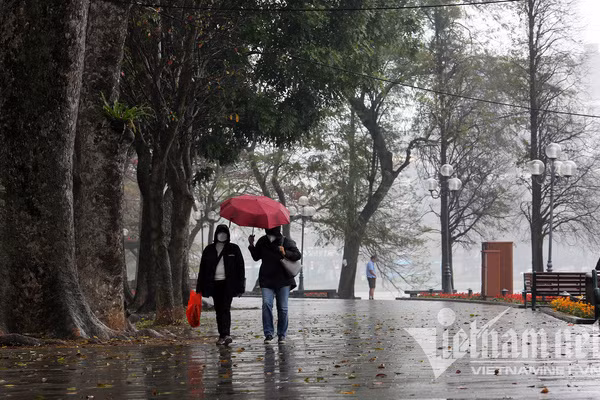 Du bao thoi tiet 12/3: Ha Noi mua phun va suong mu, troi nom am kho chiu