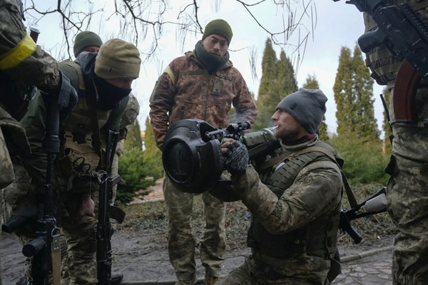 Binh sĩ Ukraine. Ảnh: Reuters