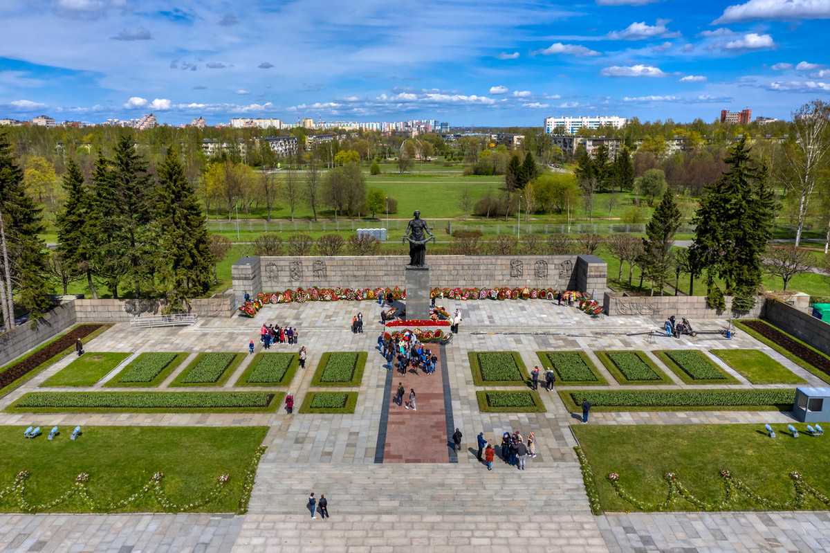 Thăm nơi nửa triệu người nằm xuống trong cuộc bao vây Leningrad - Hình 2 Tham noi nua trieu nguoi nam xuong trong cuoc bao vay Leningrad-Hinh-2