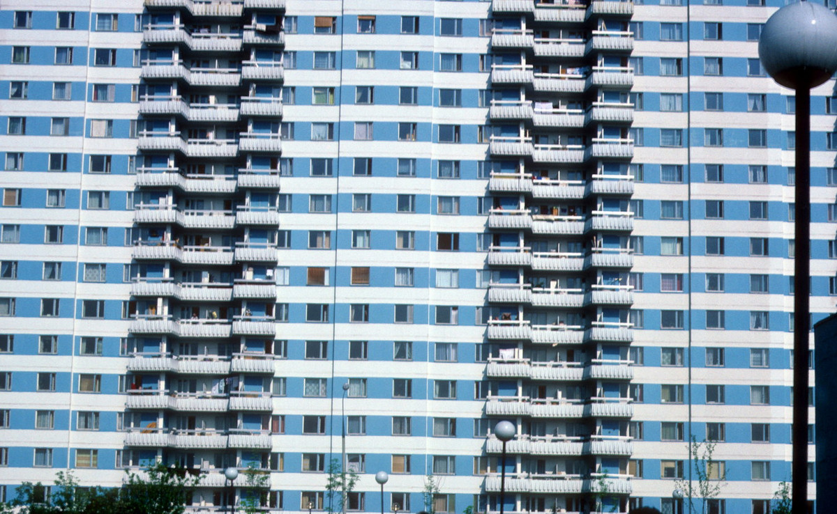 Chung cư cao tầng trong làng Olympic.