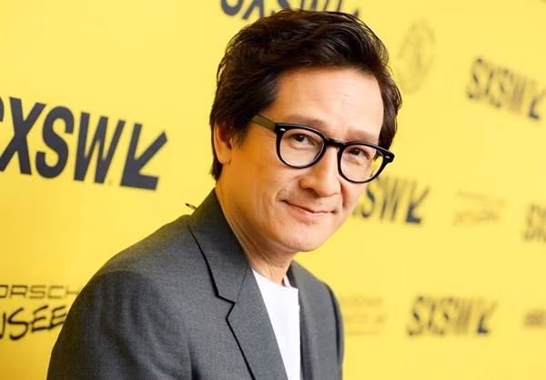 Sao nhi 40 nam bi lang quen, cang lon cang giong Thanh Long-Hinh-13