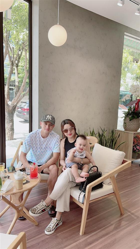 Them cau thu noi tieng tuyen Viet Nam tuyen bo lay vo-Hinh-2