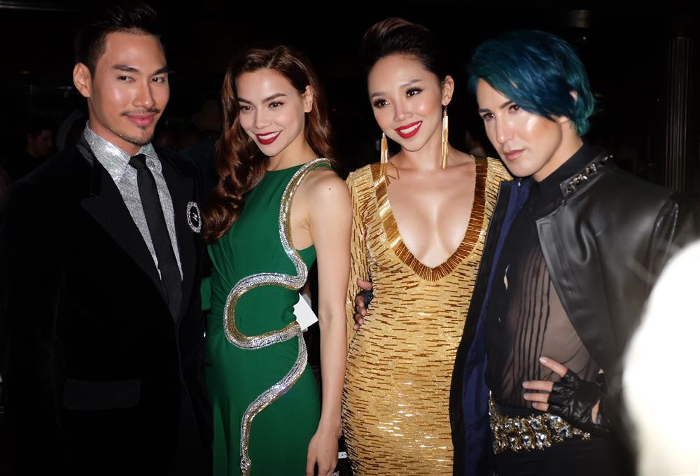 Toc Tien - Ho Ngoc Ha chung khung hinh: Ai dep hon?-Hinh-7