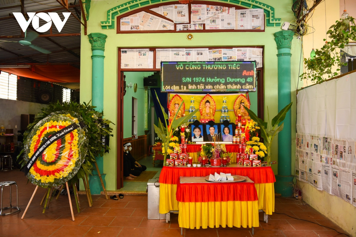 Tai xe Audi gay tai nan nghiem trong: Dam tang dam nuoc mat tai gia dinh 3 nan nhan