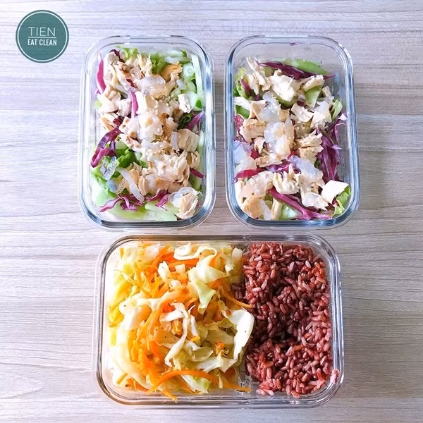 Thuc don 30 hop com trua cuc chat cua nang cong so muon khoe dep